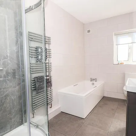 Middlegate Holiday home